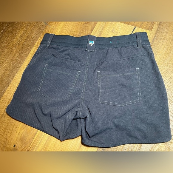 Kuhl Women’s Grey Strattus Shorts Size 6 - Picture 5 of 7